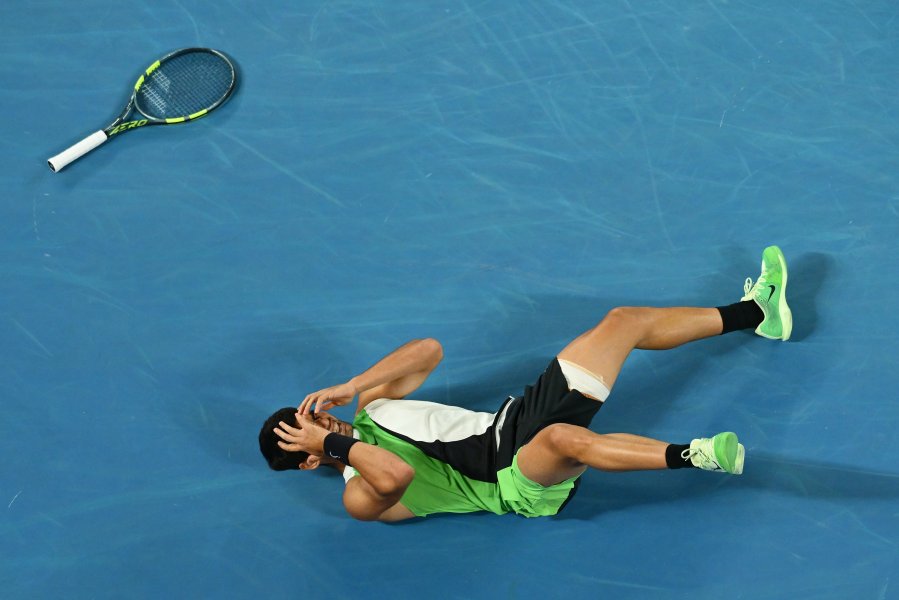 Карлос Алкарас обърна Новак Джокович и спечели първа титла от1