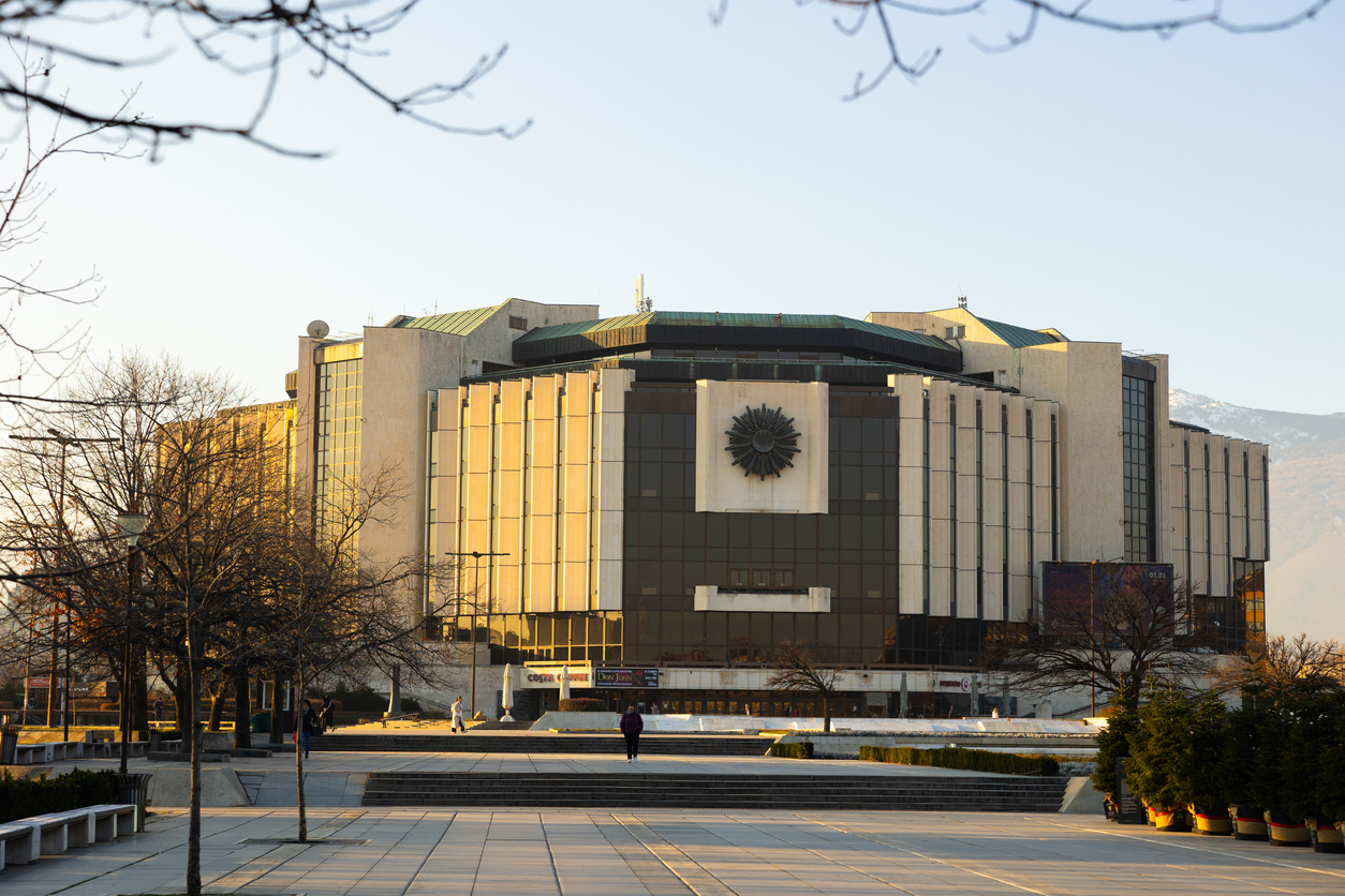 Заплашиха с бомба в НДК