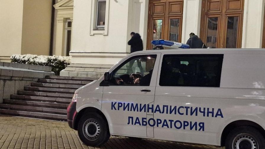 Мъж нападна жандармерист пред парламента