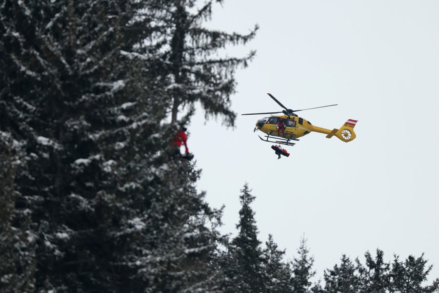 Фредрик Молер ски линейка хеликоптер1