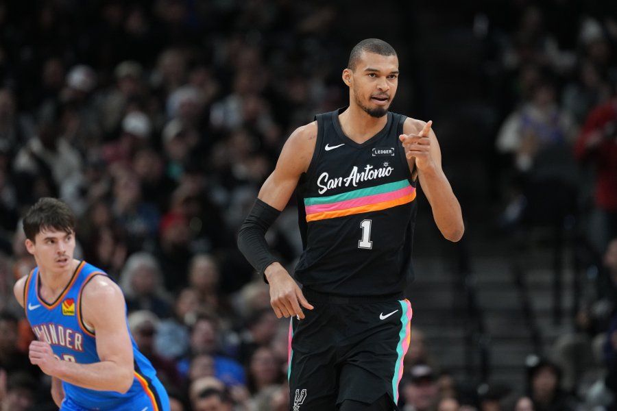 Сан Антонио Спърс Оклахома Сити Тъндър1