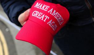 От туид до златни копчета: Колко MAGA е гардеробът ви