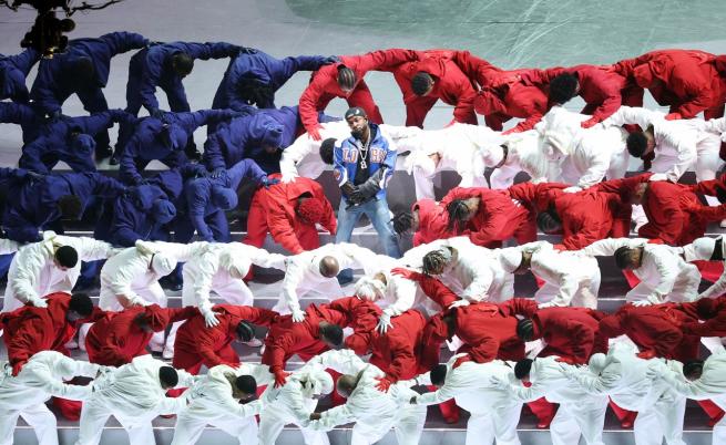 От Майкъл Джексън до Bad Bunny: Великите моменти и най-големите скандали на Super Bowl