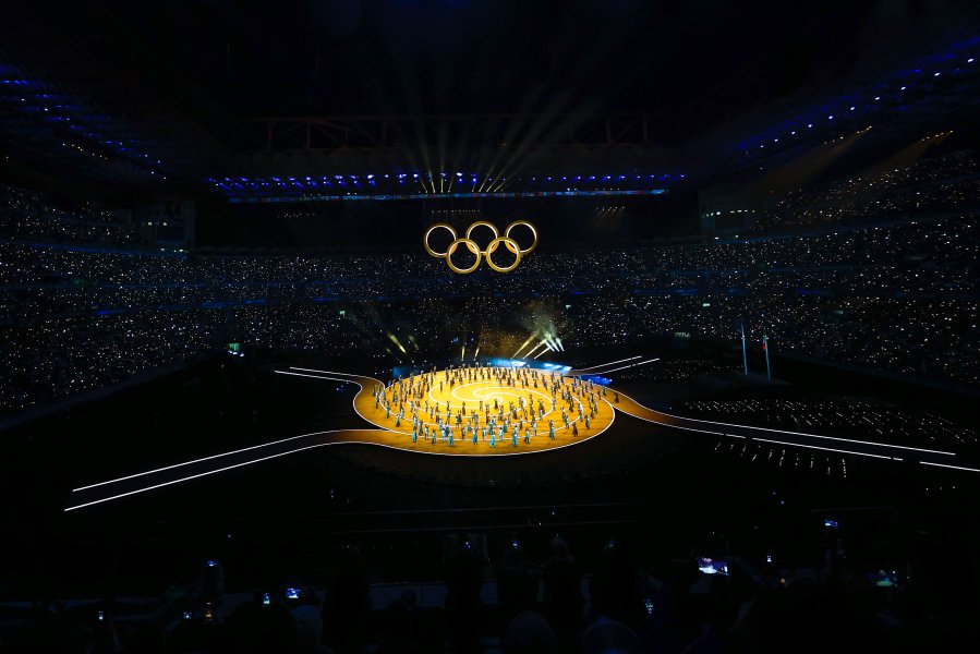 Церемонията по откриване на Зимните олимпийски игри в Милано Кортина1