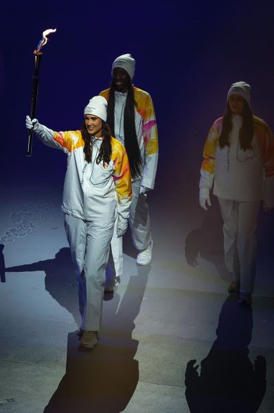 Церемонията по откриване на Зимните олимпийски игри в Милано Кортина1