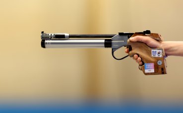 Европейска титла за България в отборната надпревара на 10 м пистолет