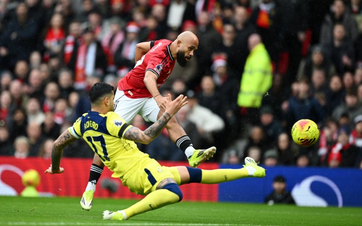 НА ЖИВО: Манчестър Юнайтед 0:0 Тотнъм, спасяване на Викарио