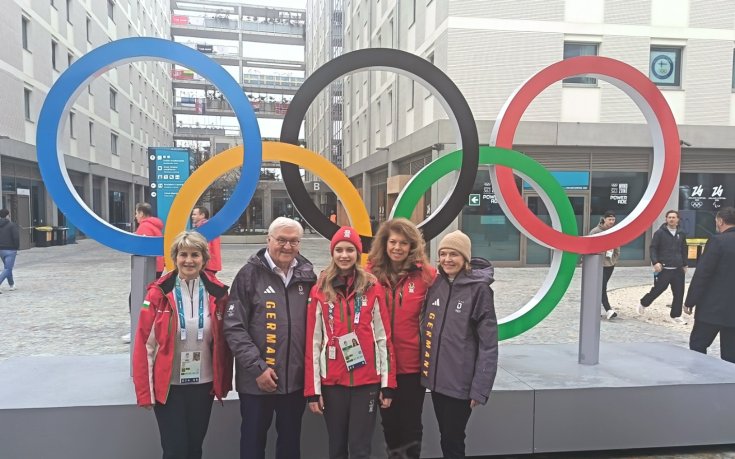 Илияна Йотова и Весела Лечева посетиха олимпийското село