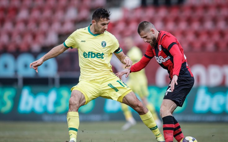 НА ЖИВО: Локомотив София - Лудогорец 1:2, бърз обрат за 