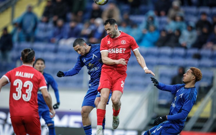 НА ЖИВО: Левски 0:0 Ботев Враца, греда за 