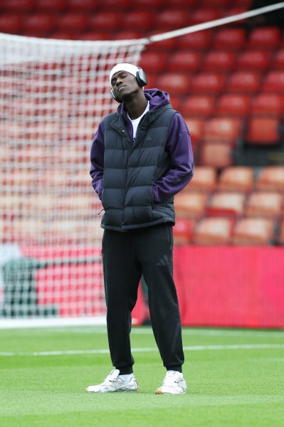 Борнемут Астън Вила1