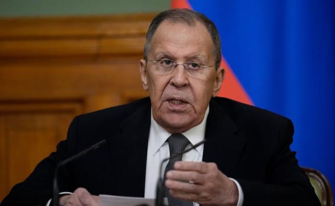 Лавров не вижда 