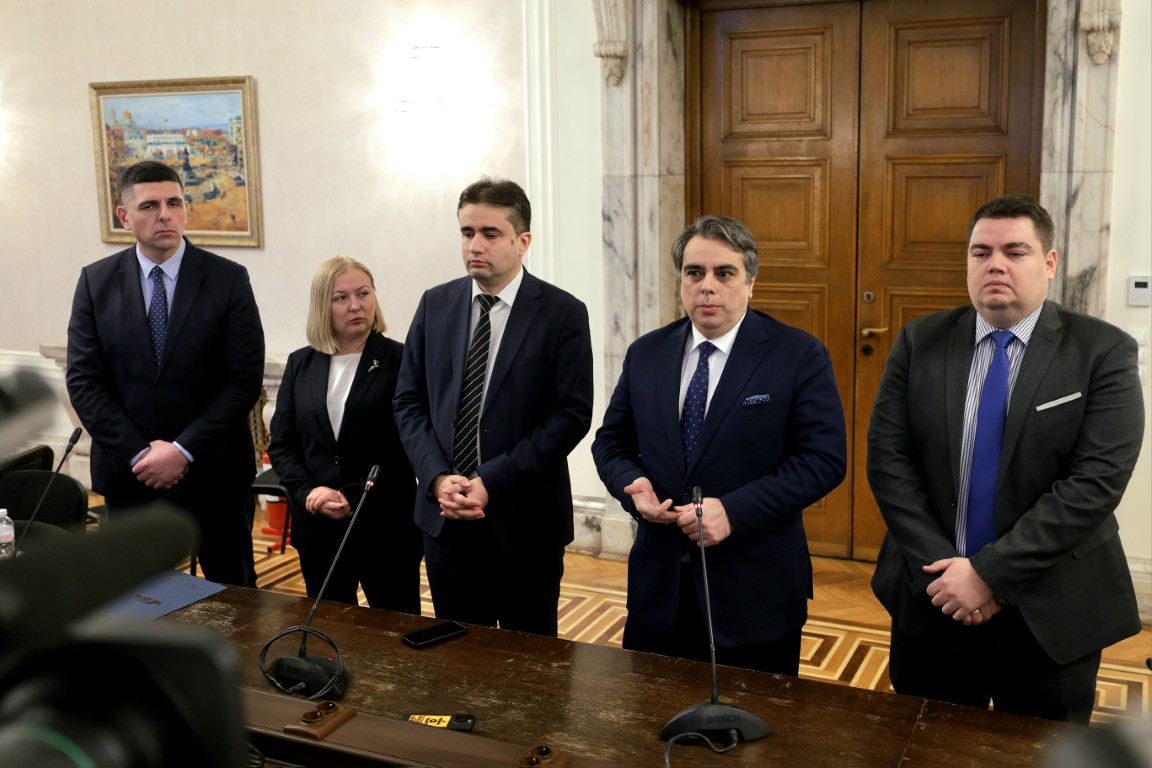 От ПП-ДБ искат ДАНС да даде цялата информация за "Петрохан"