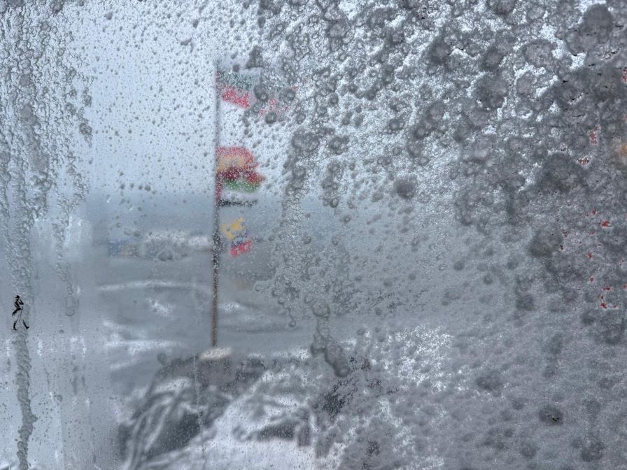 Най-силната буря удари българската експедиция в Антарктида