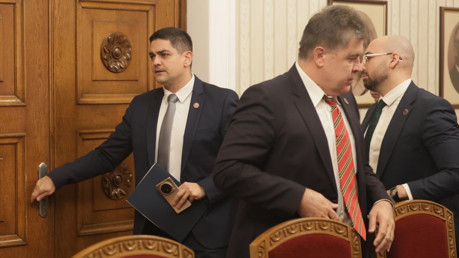 <p>МЕЧ отиде при президента, но отказа да проведе консултации</p>