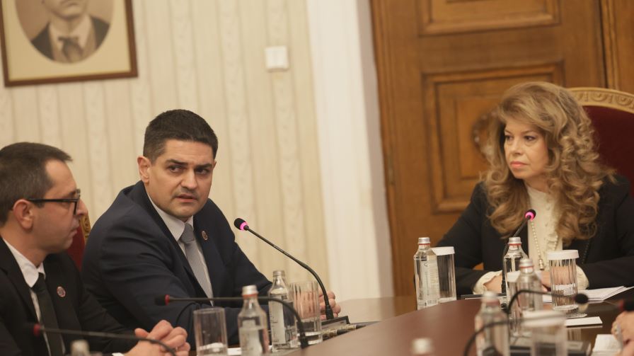 <p>МЕЧ отиде при президента, но отказа да проведе консултации</p>