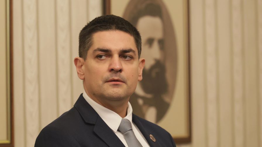 <p>МЕЧ отиде при президента, но отказа да проведе консултации</p>