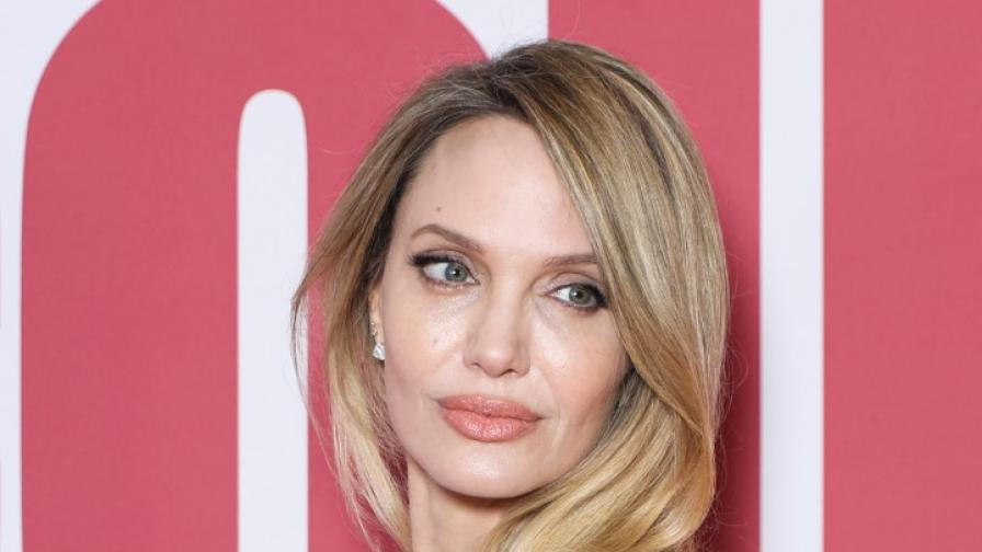 Анджелина Джоли впечатли на премиерата на...