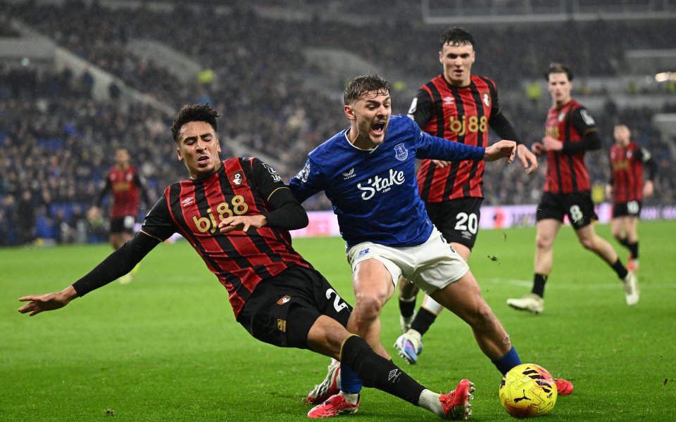 Борнемут обърна Евертън за секунди и го настигна в класирането