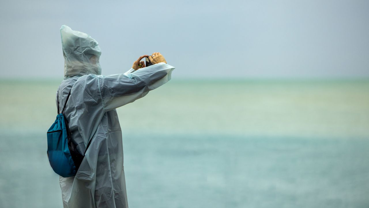 Нощният проект, който спаси климата: Как един имигрант в НАСА промени науката, докато мечтаеше за Chevrolet