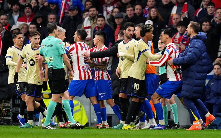 НА ЖИВО: Атлетико Мадрид 4:0 Барселона, каталунците с десет души