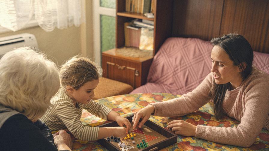 Даваме им сцена: Хубавите новини на фона на всичко