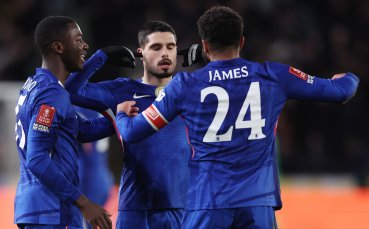 Челси мина лесно през Хъл за ФА Къп, Нето блесна с хеттрик