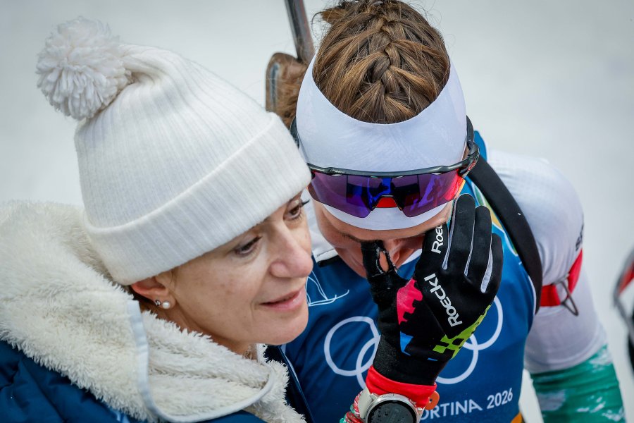 Биатлон спринт 7 5 км при жените на Зимните олимпийски1