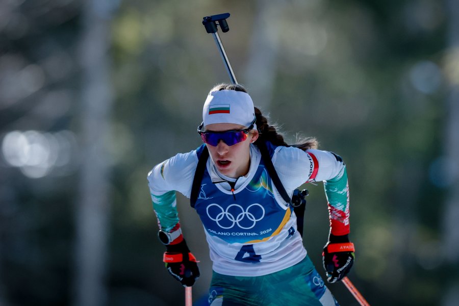 Преследване на 12 5 км в биатлона за жени с1