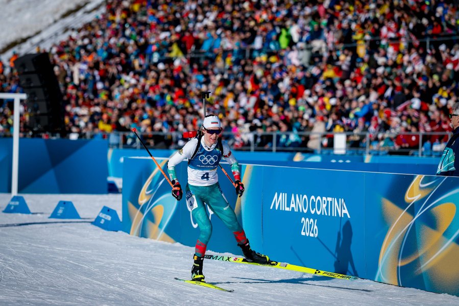 Преследване на 12 5 км в биатлона за жени с1