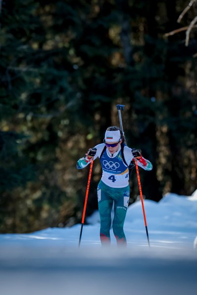 Преследване на 12 5 км в биатлона за жени с1