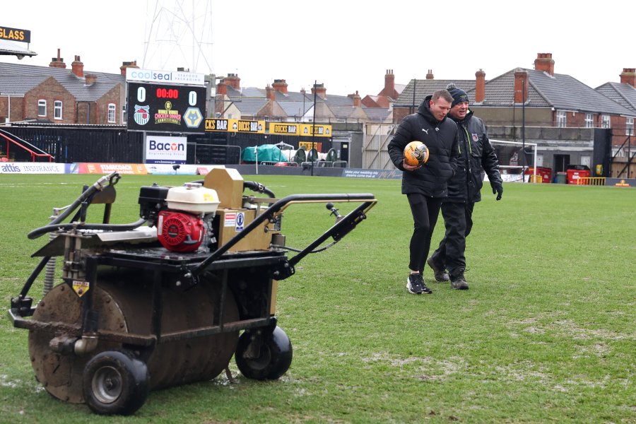 Гримсби Таун Уулвърхeмптън Уондърърс1