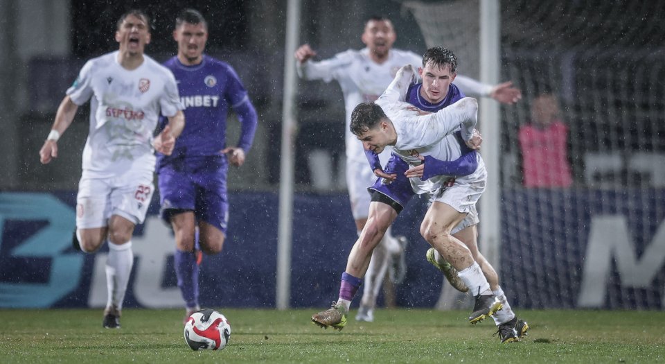 Етър Фратрия1