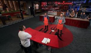 Шеф Ангелов e безкомпромисен: Номинира двама още на старта на Hell’s Kitchen 8