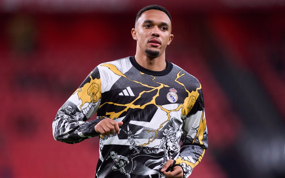 Възможно ли е? Александър-Арнолд готов да се завърне в Ливърпул