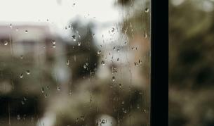 Топ 7 забавления за дъждовен ден вкъщи