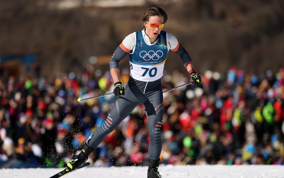 Порноактриса обеща 16-часов сексмаратон на руски скиор