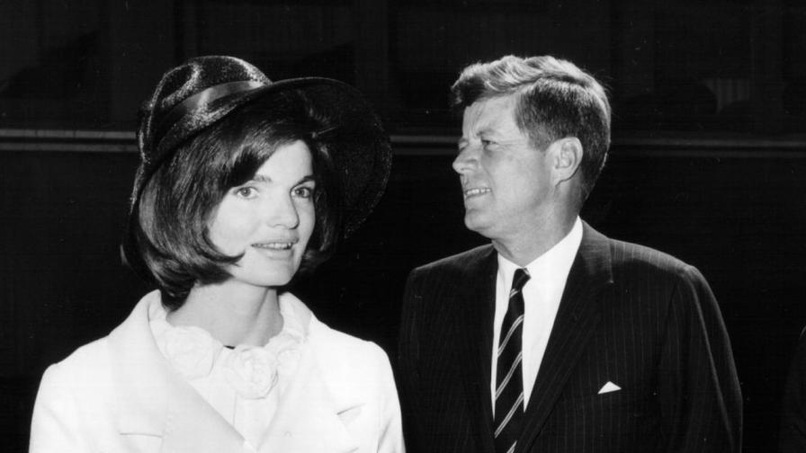 От прошепнатия въпрос на Джаки Кенеди до сълзите на президента: 39-часовата битка за живота на сина им