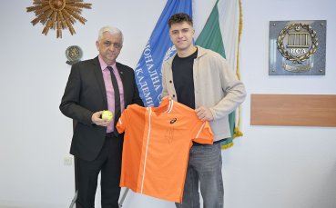 Александър Василев впечатлен от кампуса на НСА