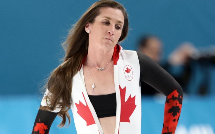 Заразно: и канадка показа сутиена си на олимпиадата