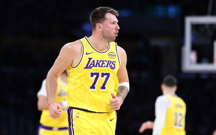 Лука Дончич с впечатляващо завръщане в дербито на Лос Анджелис