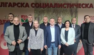 Националният съвет на БСП избра част от водачите на листи за изборите