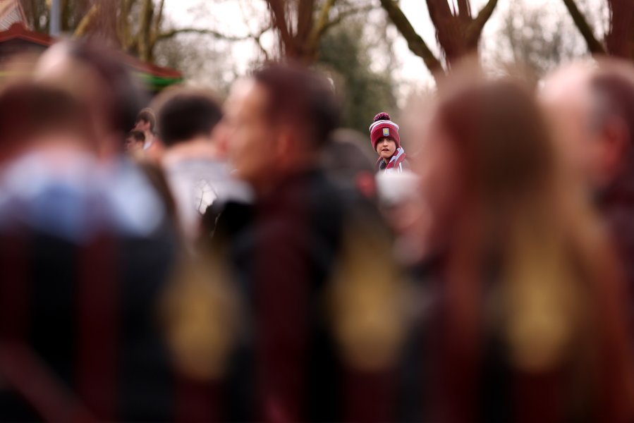 Астън Вила Лийдс Юнайтед1