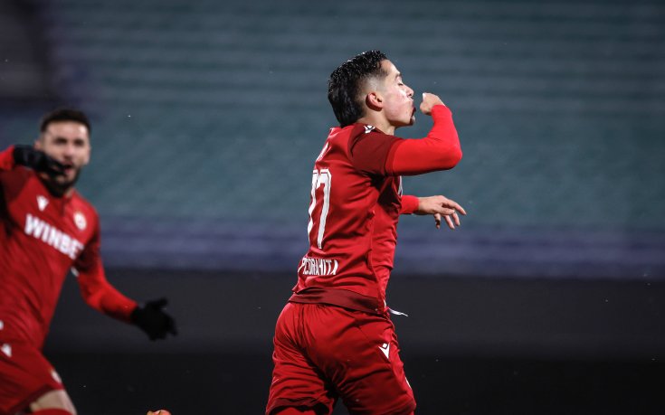 Брутален гол на Пиедраита донесе трите точки на ЦСКА срещу Славия