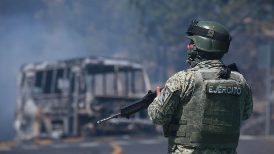 Любовница издала най-издирвания наркобарон в Мексико „Ел Менчо“