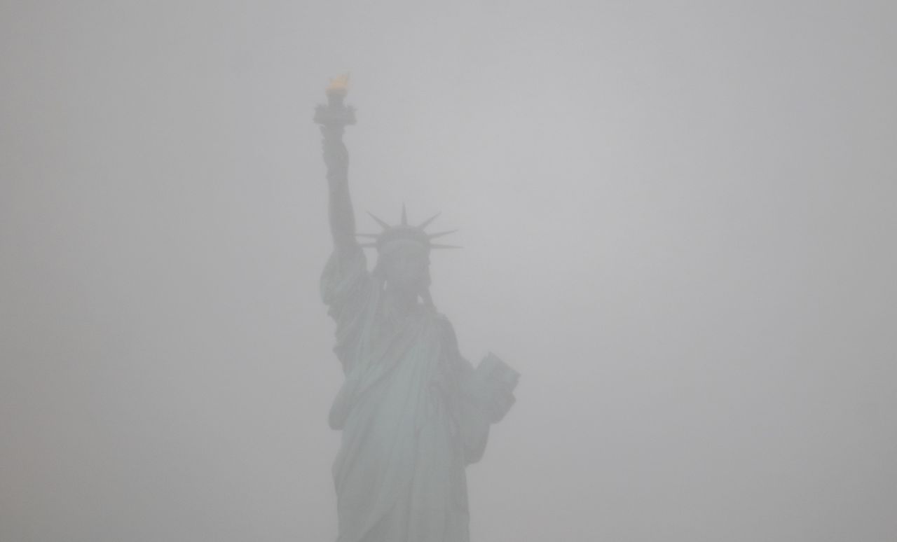 Градът, който никога не спи, спря: Снежната стихия в Ню Йорк в снимки