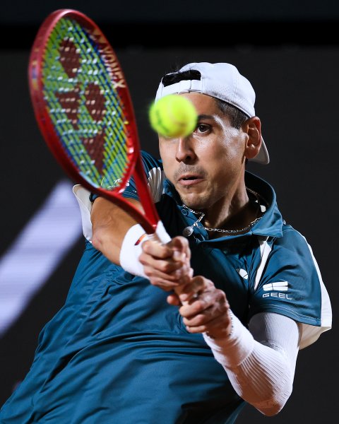 Томас Ечевери с първа титла от ATP след триумф над1