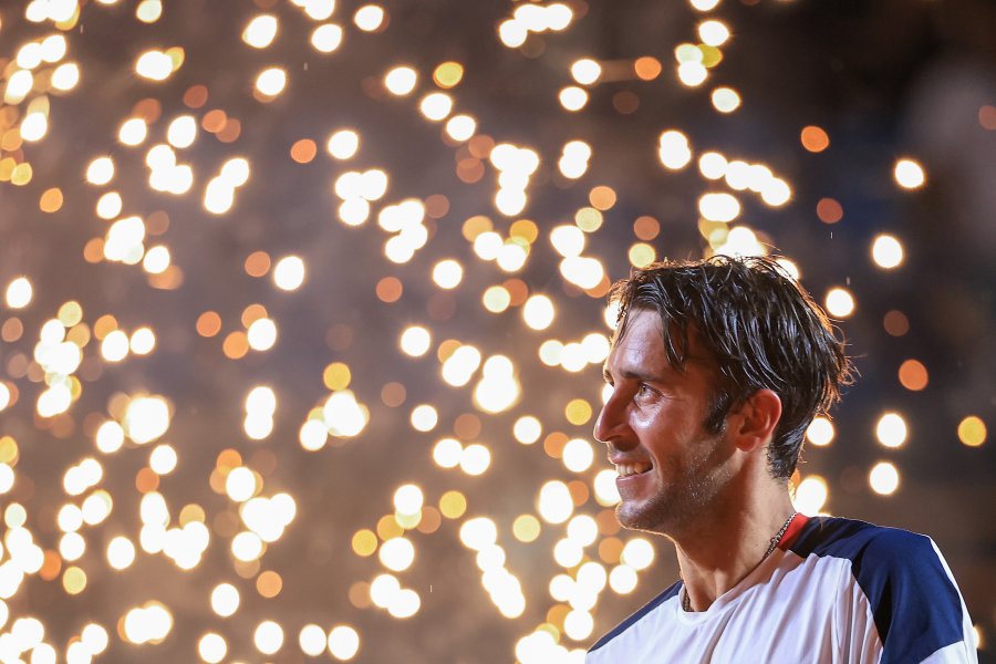 Томас Ечевери с първа титла от ATP след триумф над1