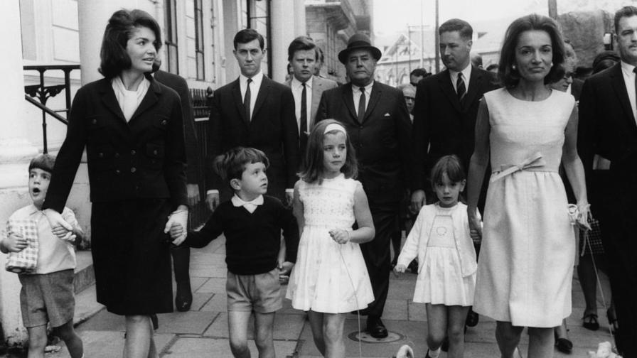 Джаки Кенеди и сестра ѝ Ли Радзивил