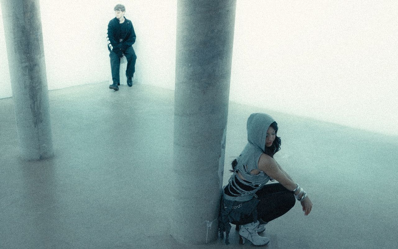 Интензивен, пулсиращ и безкомпромисен: Benjiiiiiiiiiiiiii и Eva Lea с новия хит "Low"